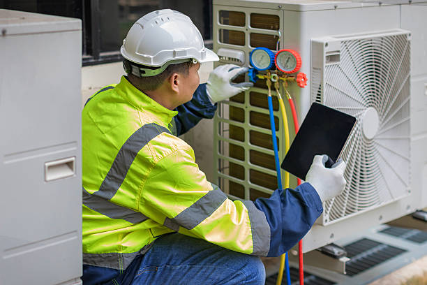 Professional Hvac technician working in Rexford, NY